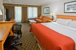  - Holiday Inn & Suites North Vancouver