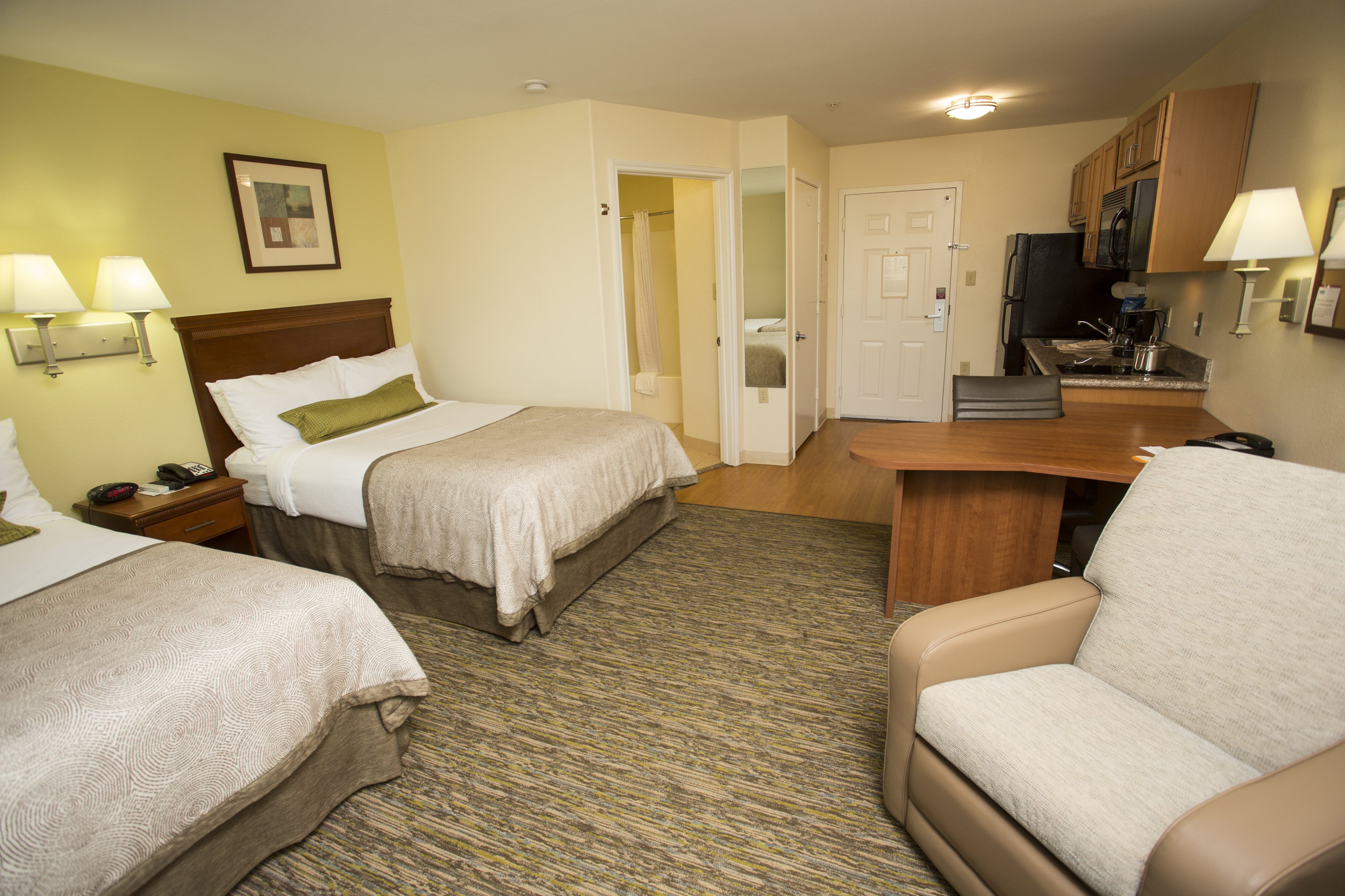 CANDLEWOOD SUITES PORT ARTHUR BY IH-guestroom-Double Bed Suite .jpg