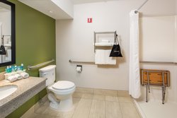  - Holiday Inn Express Cedar Rapids