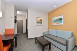  - Holiday Inn Express & Suites South Austin - I-35, Exit 229