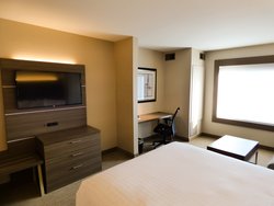  - Holiday Inn Express & Suites Plymouth
