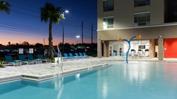  - Holiday Inn Express & Suites Seaworld Orlando