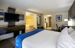  - Holiday Inn Express & Suites Carlstadt - I-95, Exit 16