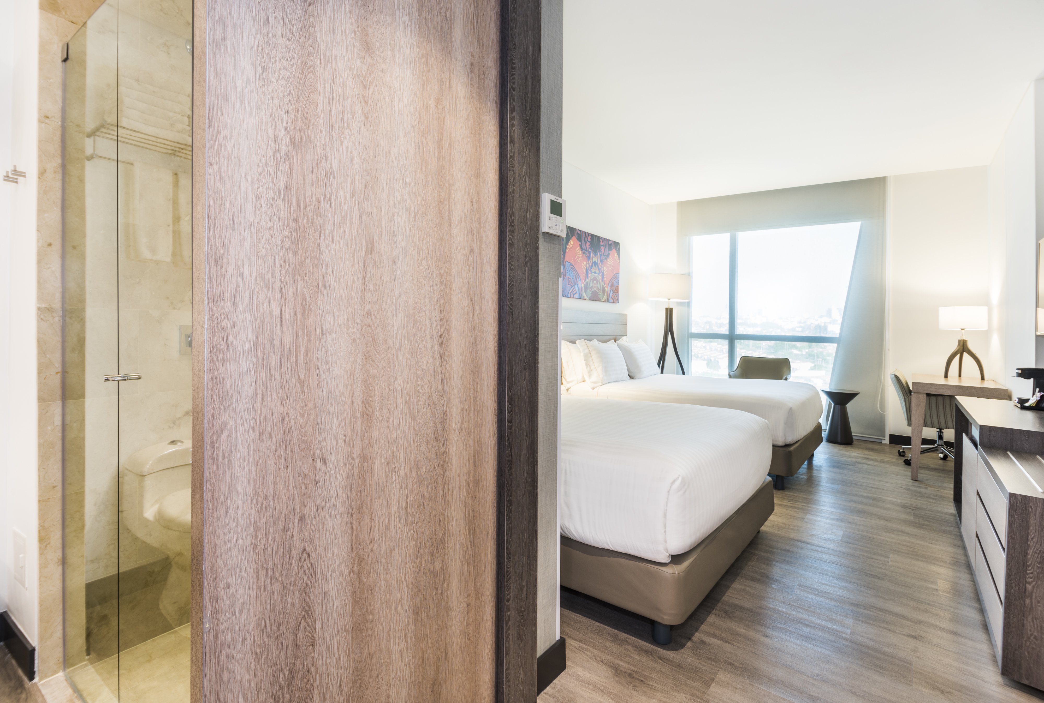 HOLIDAY INN EXP BAQ BUENAVISTA BY I-guestroom-Double Bed Guest Room.jpg