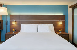  - Holiday Inn Express Waikiki Honolulu