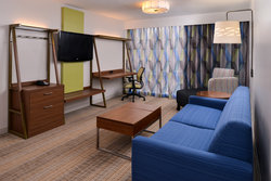  - Holiday Inn Express & Suites Springfield - I-55 & I-72, Exit 94
