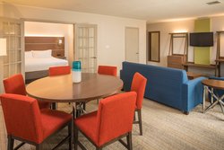 - Holiday Inn Express & Suites Springfield - I-55 & I-72, Exit 94