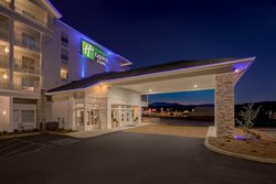  - Holiday Inn Express & Suites Sevierville
