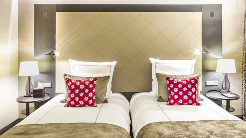 ALPENGOLD HOTEL - Photo 2