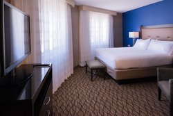  - Holiday Inn Express Pasadena - I-210, Exit 30