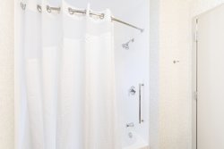  - Holiday Inn Express & Suites Sturbridge - I-84, Exit 6