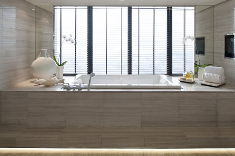 MANDARIN ORIENTAL JAKARTA - Photo 13