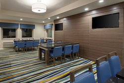  - Holiday Inn Express North Colton - I-215, Exit 37