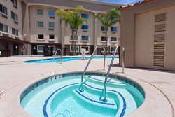 - Holiday Inn Express North Colton - I-215, Exit 37