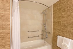  - Holiday Inn Express North Colton - I-215, Exit 37