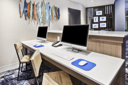  - Holiday Inn Express & Suites Okemos - I-96, Exit 110