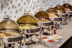  - Crowne Plaza Hotel Airport Milwaukee - I-41 & I-94, Exit 319