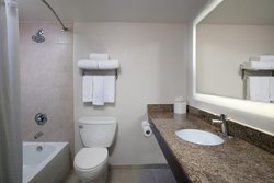  - Holiday Inn Express Airport Nashville - I-40, Exit 216