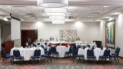  - Holiday Inn Stockbridge - I-75, Exit 228