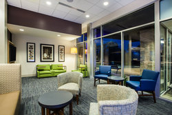  - Holiday Inn Express & Suites Queensbury - I-87, Exit 18