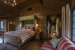  - Point Hotel Saranac Lake