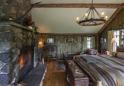  - Point Hotel Saranac Lake