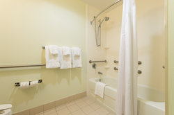  - Holiday Inn Express & Suites Walterboro - I-95, Exit 53