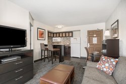  - Staybridge Suites Newark - I-95, Exit 3