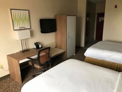  - Holiday Inn Express & Suites Brookville - I-70, Exit 21