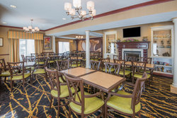  - Holiday Inn Express West Middlesex - I-80, Exit 4B