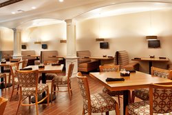  - Holiday Inn & Suites Lake Charles - I-210, Exit 5