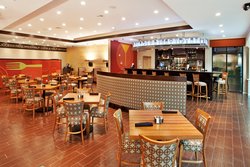  - Holiday Inn & Suites Lake Charles - I-210, Exit 5