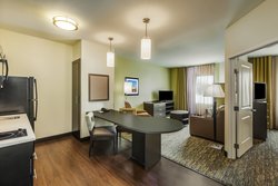  - Candlewood Suites Lenexa - I-35, Exit 224