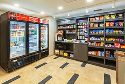  - Candlewood Suites Lenexa - I-35, Exit 224