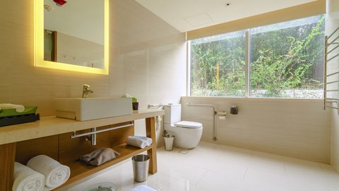 HOTEL INDIGO HARBOUR VIEW - Photo 121