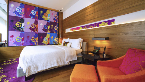 HOTEL INDIGO HARBOUR VIEW - Photo 125