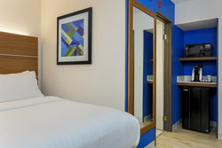  - Holiday Inn Express Wauwatosa