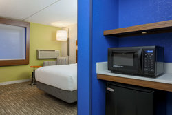  - Holiday Inn Express Wauwatosa