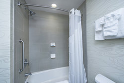  - Holiday Inn Express & Suites Airport North Charleston - I-26, Exit 213