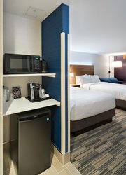  - Holiday Inn Express North Red Deer