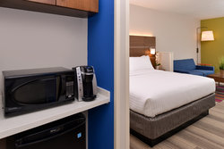  - Holiday Inn Express & Suites Salem