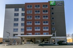  - Holiday Inn Express & Suites Northeast Jersey City