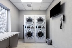  - Holiday Inn Express & Suites Northeast Jersey City