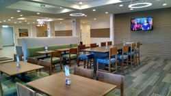  - Holiday Inn Express & Suites Price