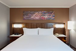  - Holiday Inn Airport Long Beach