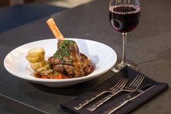  - Holiday Inn Airport Long Beach