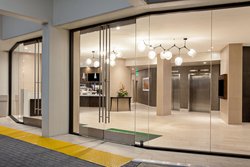  - Holiday Inn Airport Long Beach