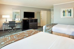  - Holiday Inn Airport Long Beach