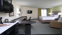  - Candlewood Suites South Newark - I-95, Exit 1B