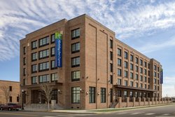  - Holiday Inn Express Downtown Pensacola